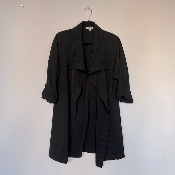 Max Studio Jackets & Blazers - Max Studio Blazer/jacket in black - flowy
